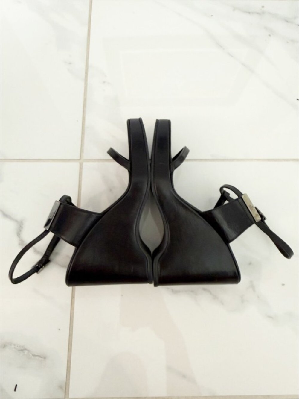 Gucci Black Leather Slingback Sandals Women's Size: 6 - Picture 6 of 13